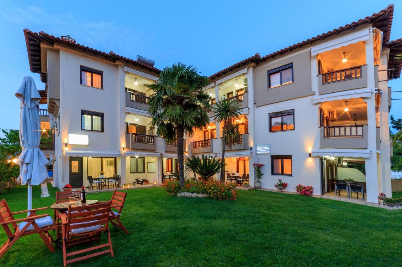 Apartments Kassandrinos-Maria Nikiti  Buitenkant foto